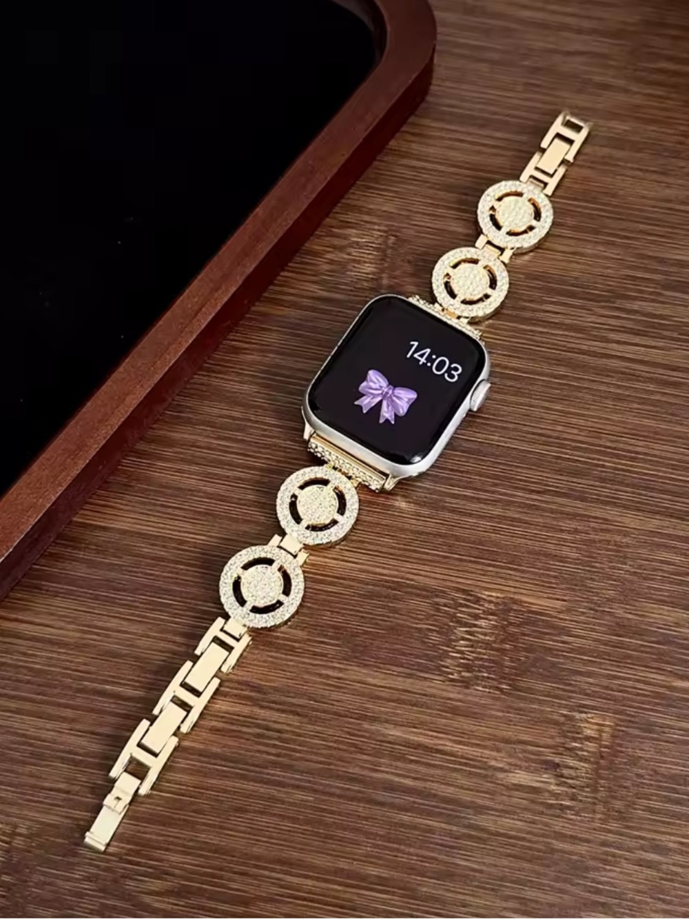 New Bracelet For Apple Watch band
Series 10/9/8/7 40-49mm